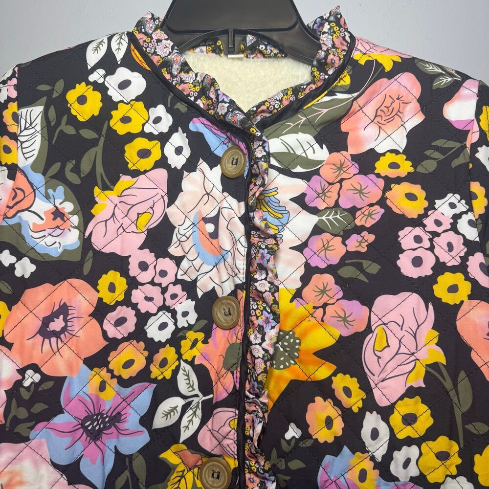 Women’s Boho floral quilted Sherpa lined jacket.‎ Size S. - Picture 2 of 11